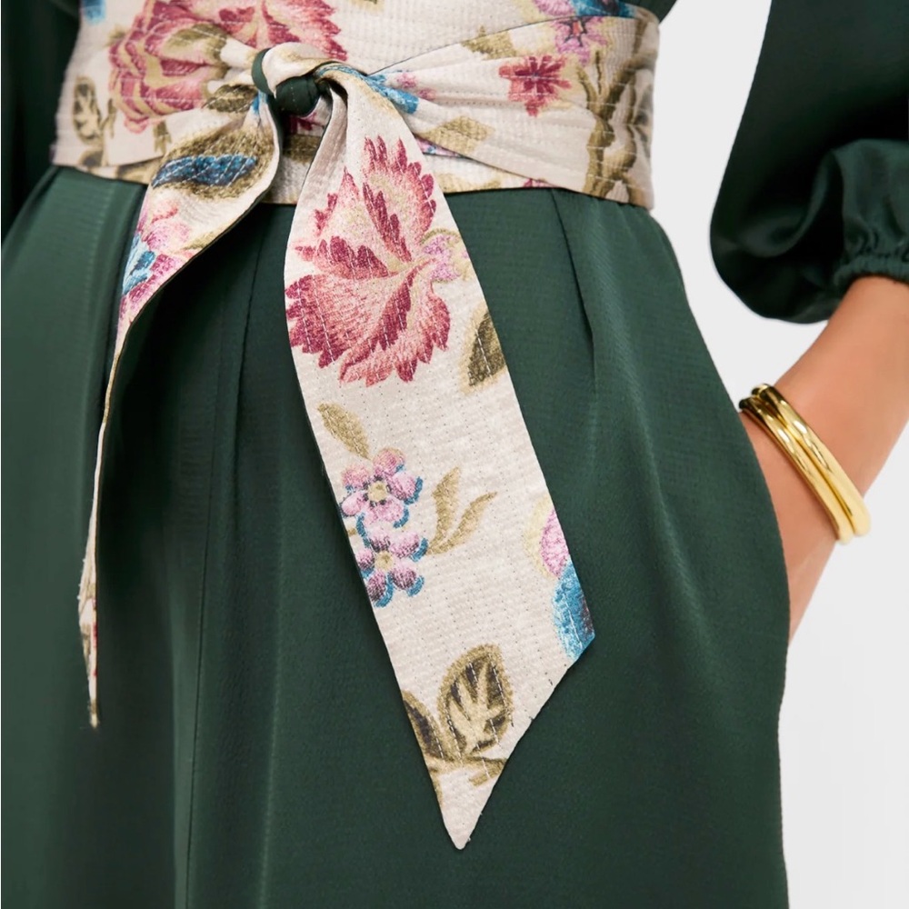 NWT TUCKERNUCK Dark Green Hammered Satin Lyles Dress
Dark Green / M - Picture 4 of 7